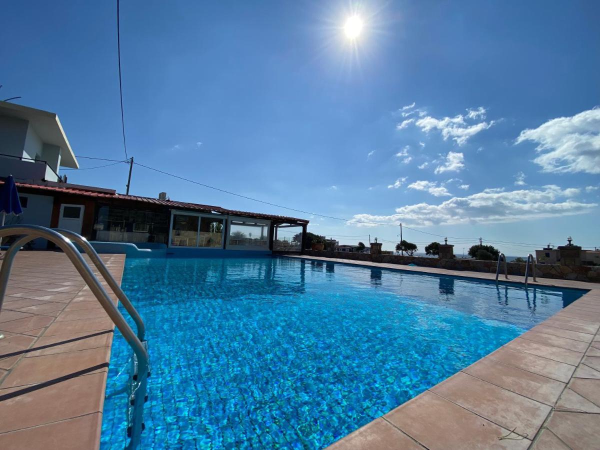 Blue Sky Apartamento Frangokastello Exterior foto