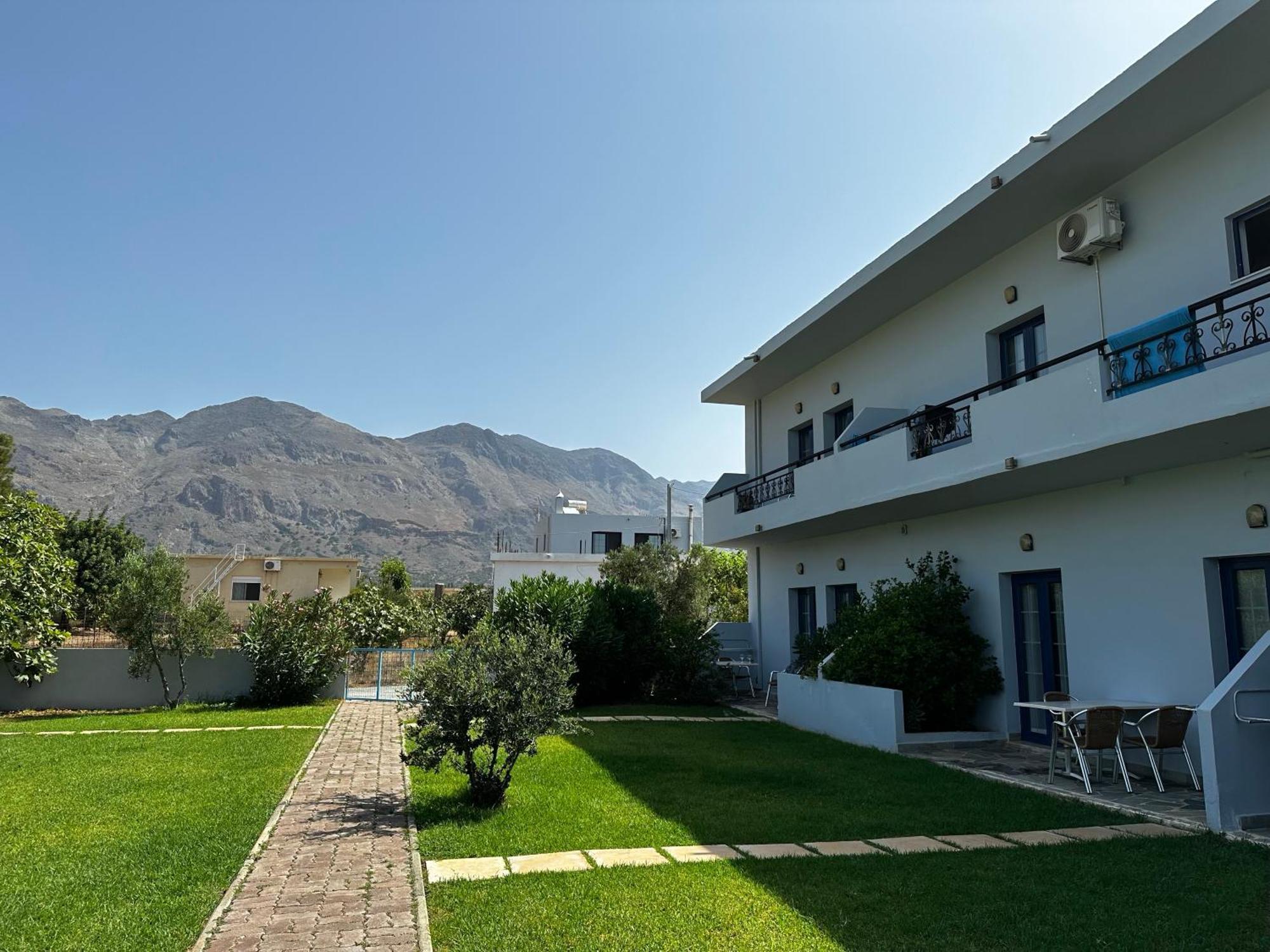 Blue Sky Apartamento Frangokastello Exterior foto